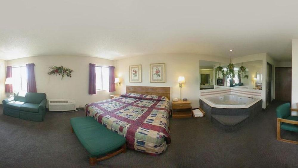 Rodeway Inn Coopersville Exteriér fotografie