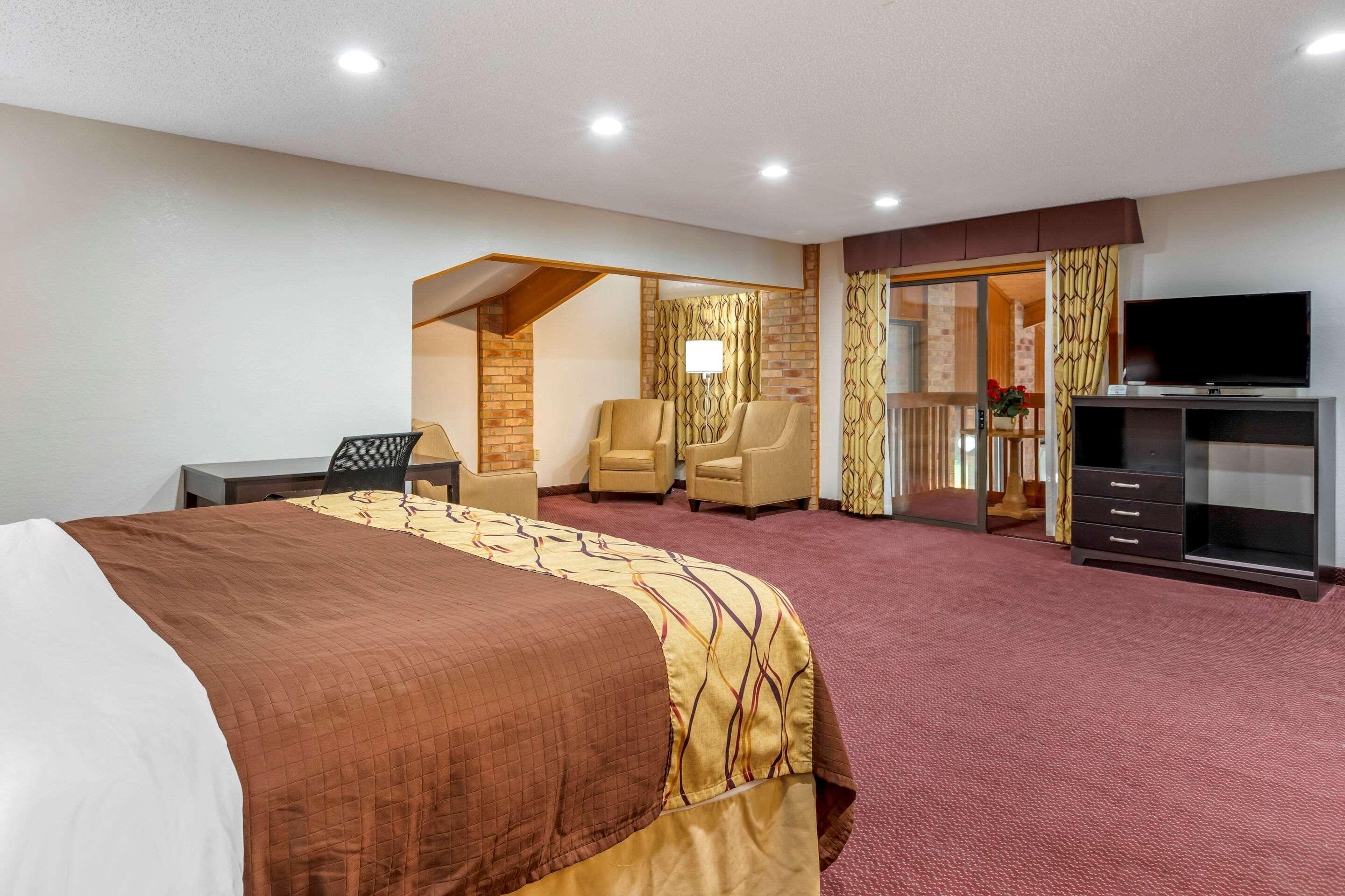 Rodeway Inn Coopersville Exteriér fotografie