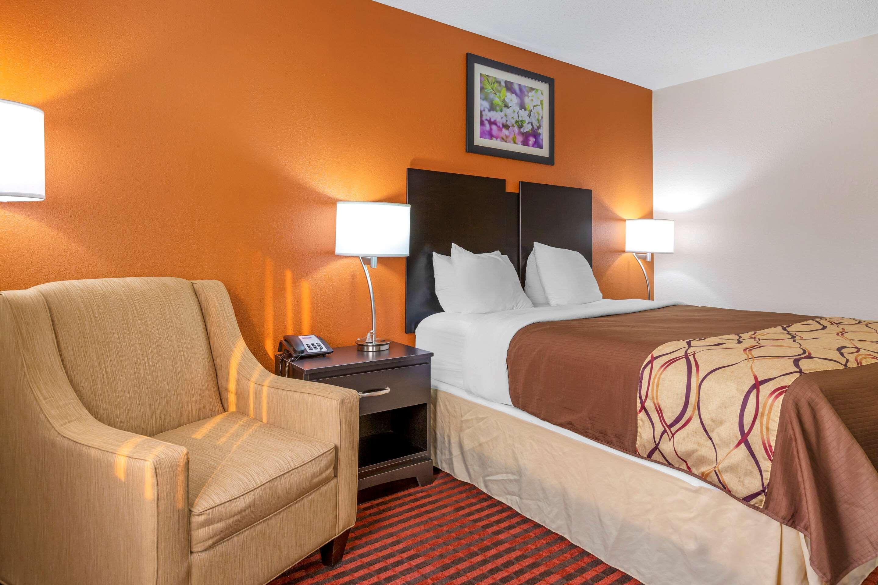 Rodeway Inn Coopersville Exteriér fotografie